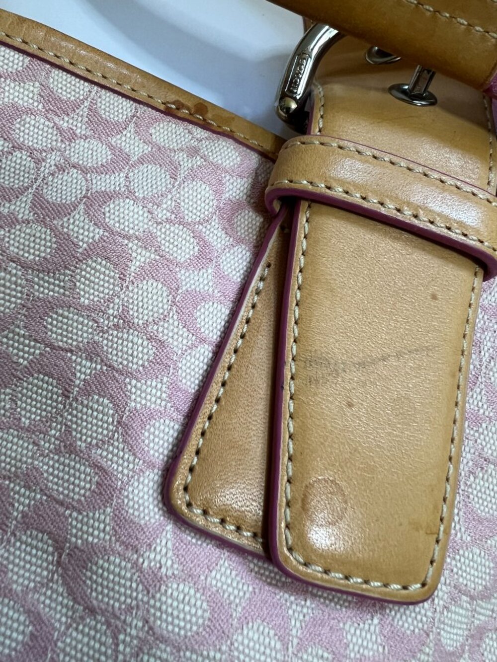 Coach Soho Signature Pink Bag - Picture 3 of 5